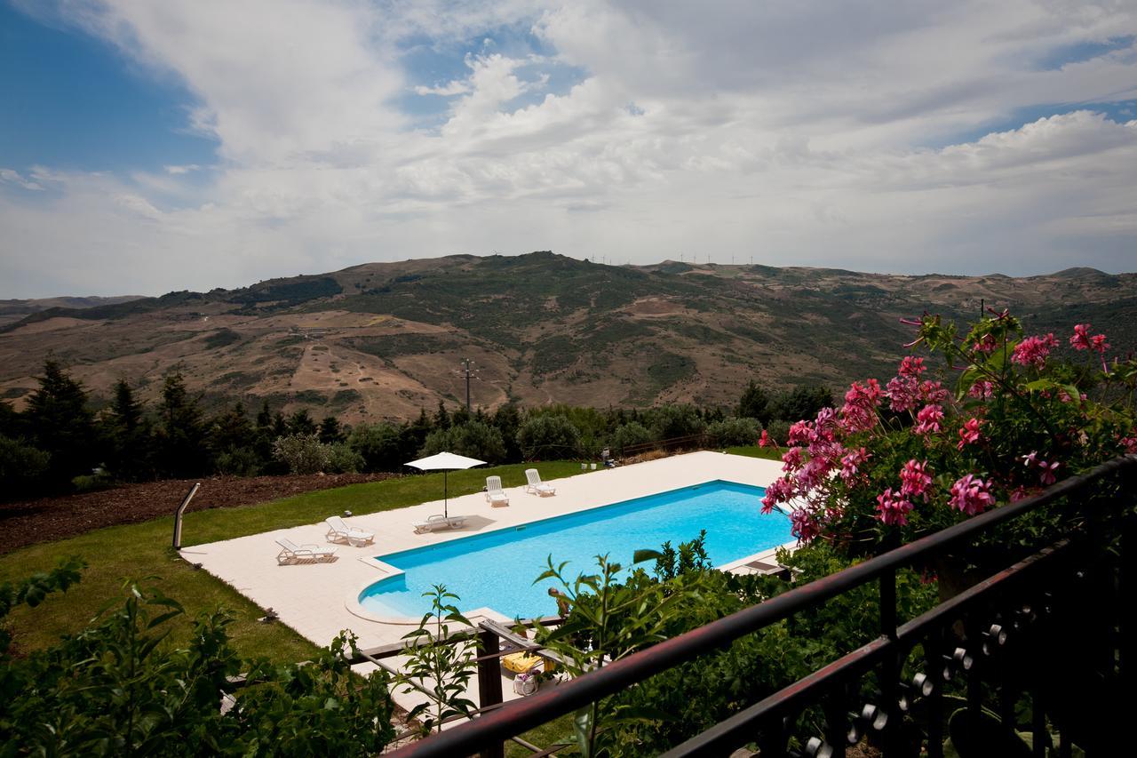 La Ferula Bed & Breakfast Scillato  Exterior photo