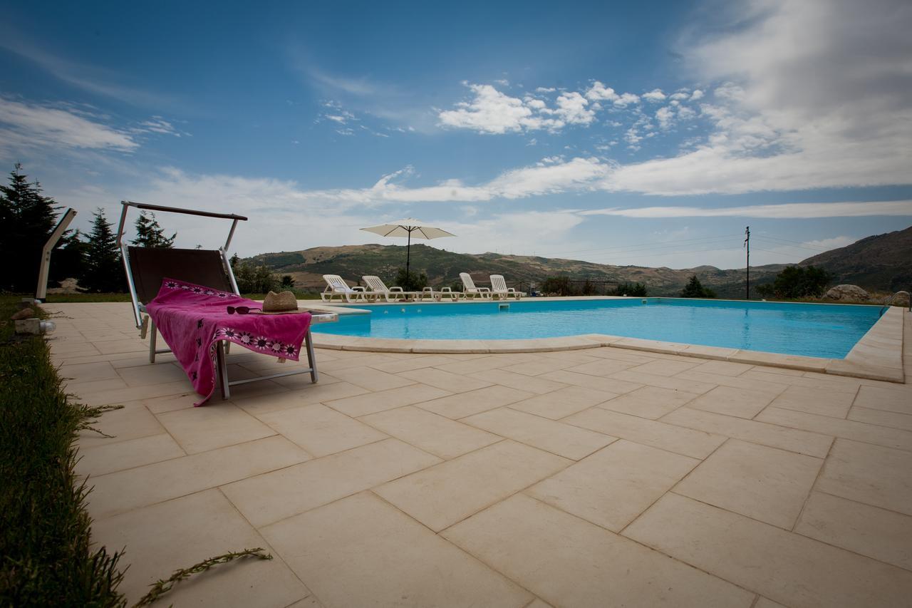 La Ferula Bed & Breakfast Scillato  Exterior photo